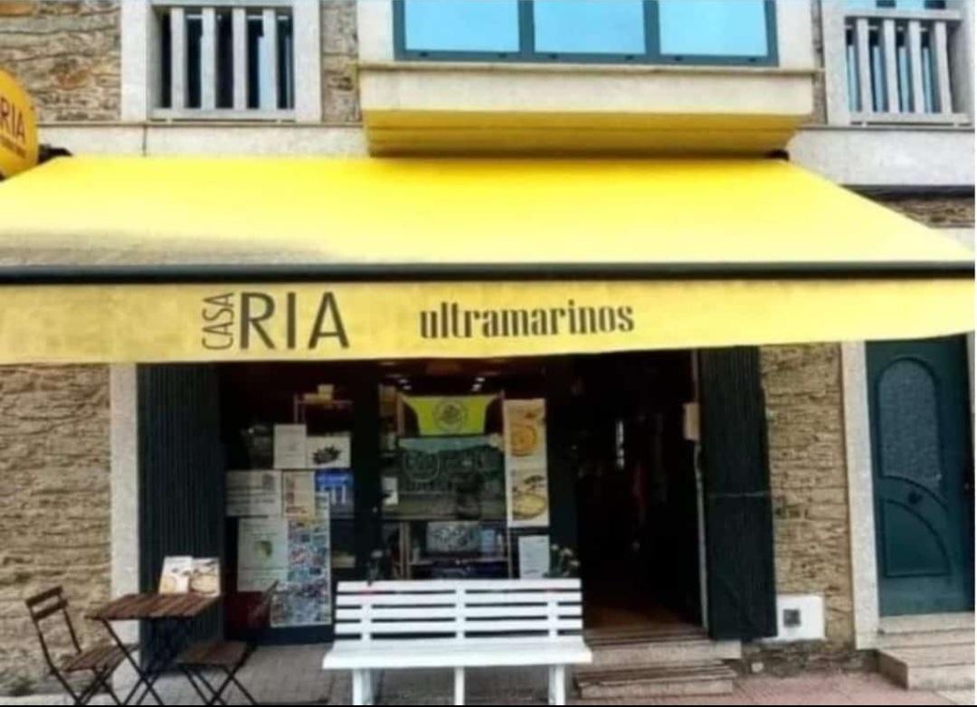 GRAN OPORTUNIDADE. TRASPÁSASE NEGOCIO DE ALIMENTACIÓN E SOUVENIRS EN BALEIRA ORIENTADO AO CAMIÑO DE SANTIAGO.